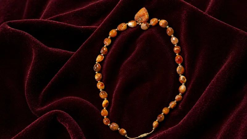 Agate Stone Necklace thumbnail 2