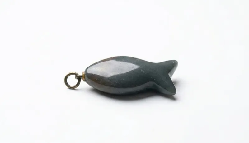 Agate Fish Pendant thumbnail 4