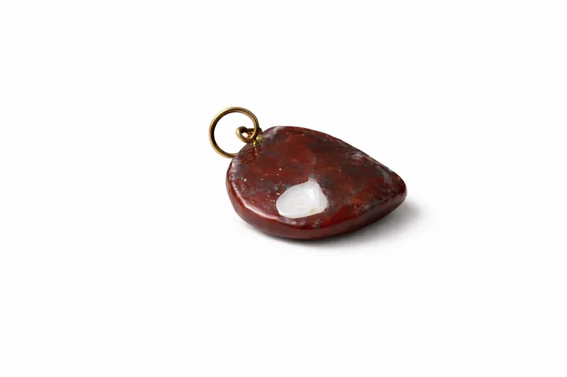 Cherry Red Agate Heart Pendant thumbnail 4