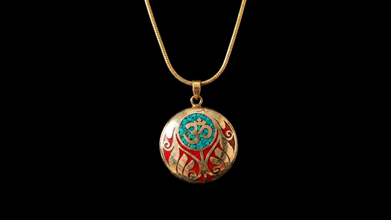 Tibetan Red Blue Pendant (Pendant Only) thumbnail 4