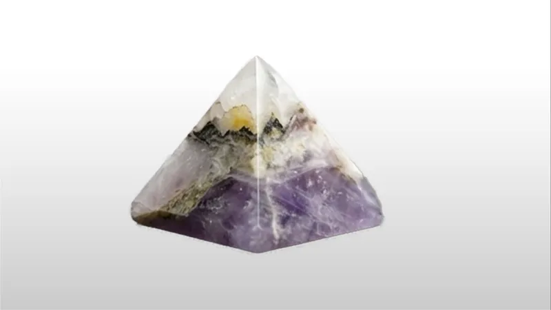 Amethyst Pyramid thumbnail 2