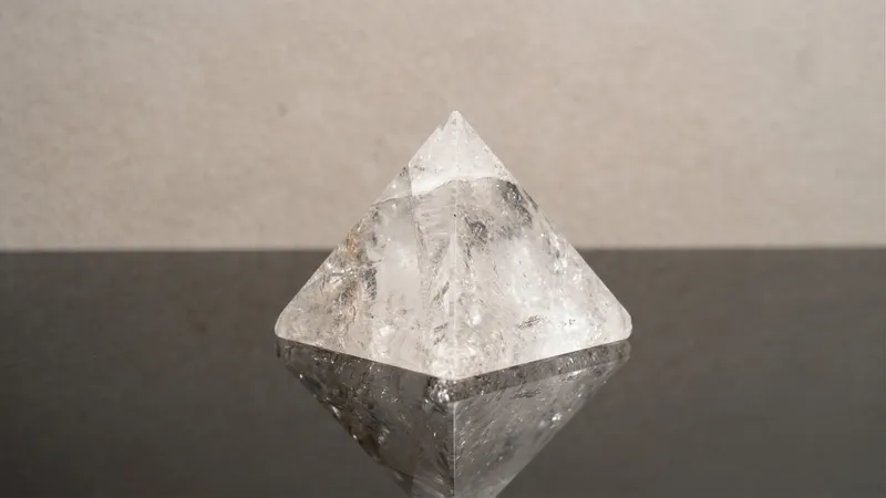 Crystal Stone Pyramid thumbnail 3