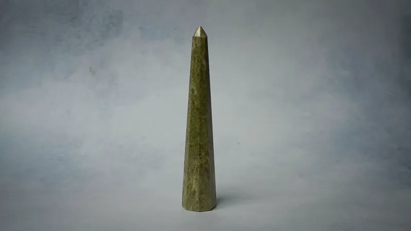 Green Jade Pencil thumbnail 3